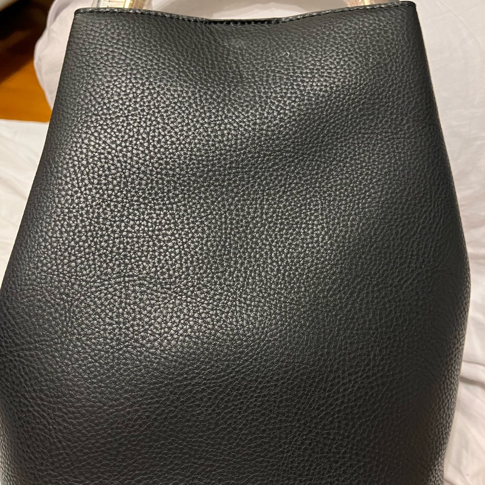 Brand-New In A Dust Bag Urban Expression Ring Basic Bucket Bag